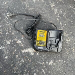 DeWalt Battery Charger